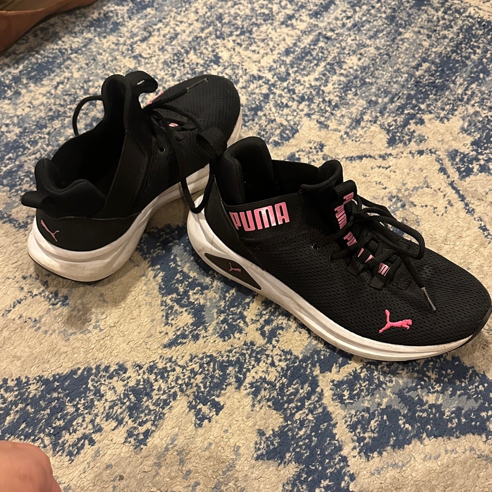 Puma Women's Black and Pink Athletic Shoes
